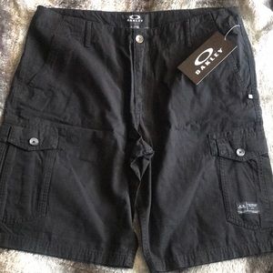 2/$50 Oakley Foundation Cargo Shorts Size 38